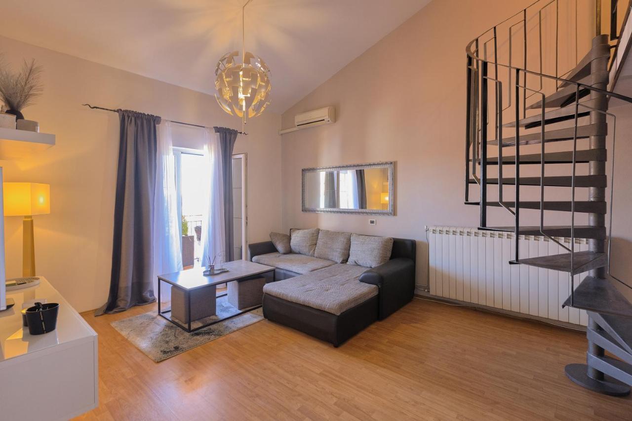 Apartment Rizzi Pola Esterno foto