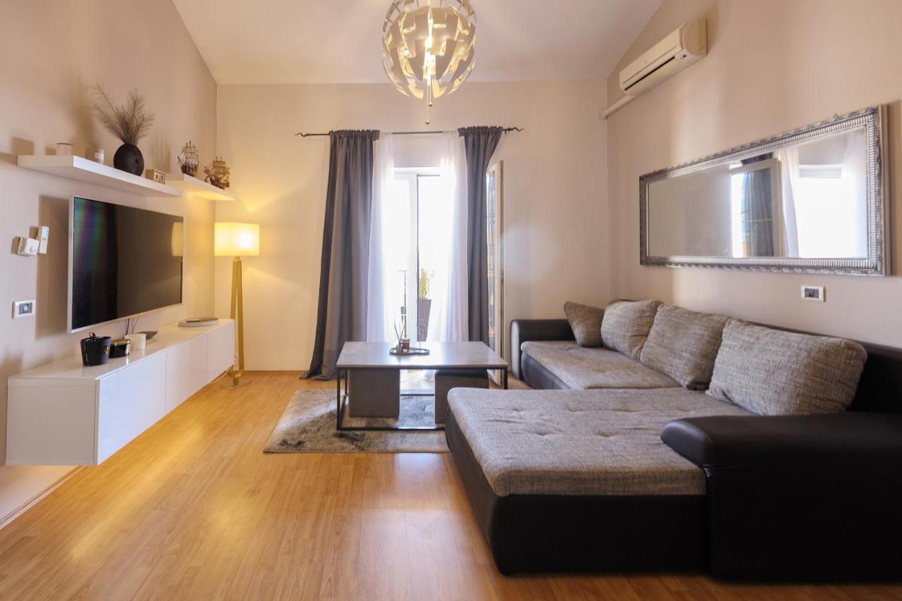 Apartment Rizzi Pola Esterno foto
