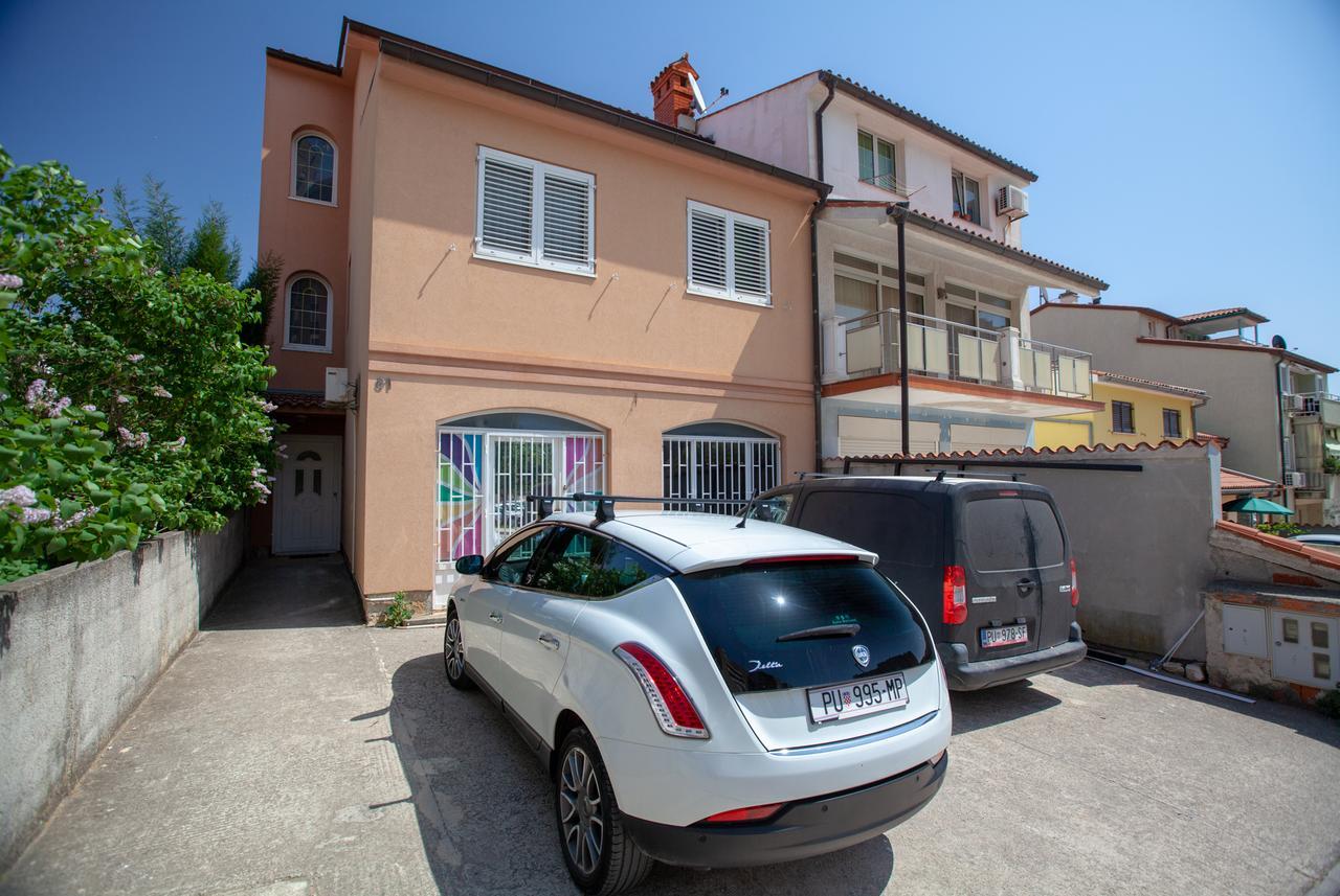 Apartment Rizzi Pola Esterno foto